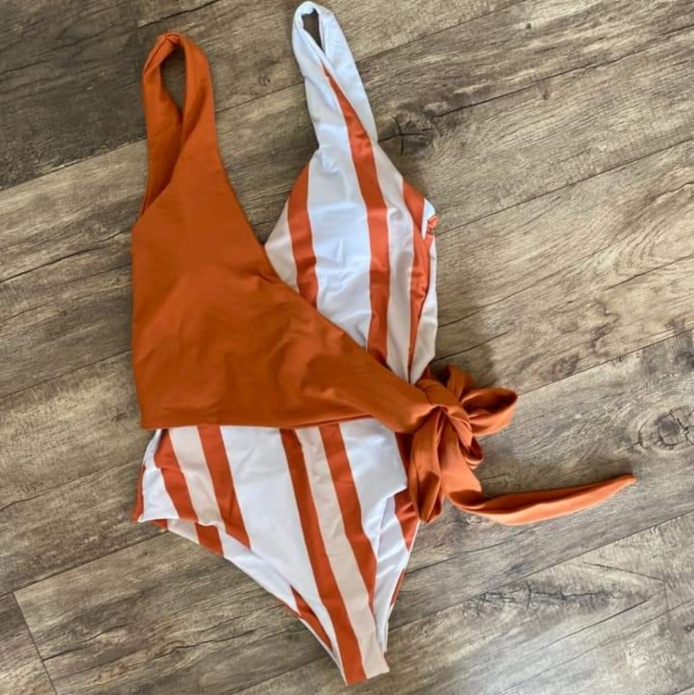 ISO Cupshe one piece suit